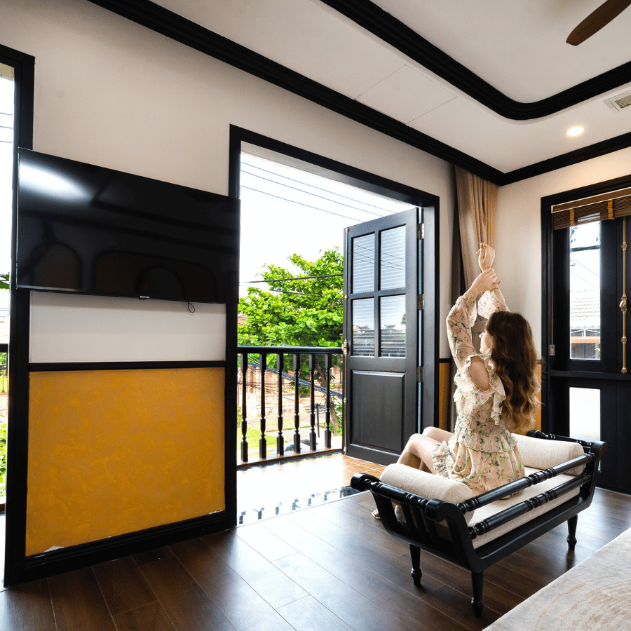 Khách sạn boutique Hội An, khách sạn trong phố cổ Hội An, khách sạn phong cách Đông Dương ở Hội An, khách sạn ở Hội An có quán cà phê, khách sạn ở Hội An gần Chùa Cầu, khách sạn trung tâm Hội An, khách sạn ở Hội An có ban công, khách sạn phong cách ở Hội An