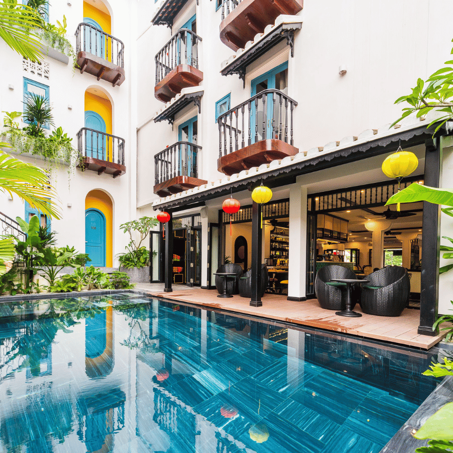 Khách sạn boutique Hội An, khách sạn trong phố cổ Hội An, khách sạn phong cách Đông Dương ở Hội An, khách sạn ở Hội An có quán cà phê, khách sạn ở Hội An gần Chùa Cầu, khách sạn trung tâm Hội An, khách sạn ở Hội An có ban công, khách sạn phong cách ở Hội An