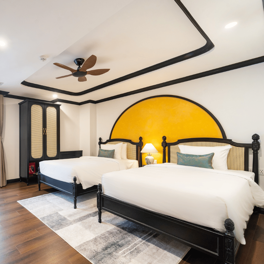 Khách sạn boutique Hội An, khách sạn trong phố cổ Hội An, khách sạn phong cách Đông Dương ở Hội An, khách sạn ở Hội An có quán cà phê, khách sạn ở Hội An gần Chùa Cầu, khách sạn trung tâm Hội An, khách sạn ở Hội An có ban công, khách sạn phong cách ở Hội An, trải nghiệm lưu trú độc đáo ở Hội An, chỗ ở boutique tốt nhất tại Hội An