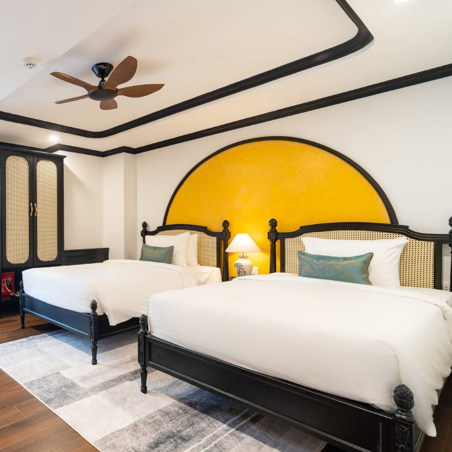 Khách sạn boutique Hội An, khách sạn trong phố cổ Hội An, khách sạn phong cách Đông Dương ở Hội An, khách sạn ở Hội An có quán cà phê, khách sạn ở Hội An gần Chùa Cầu, khách sạn trung tâm Hội An, khách sạn ở Hội An có ban công, khách sạn phong cách ở Hội An, trải nghiệm lưu trú độc đáo ở Hội An, chỗ ở boutique tốt nhất tại Hội An 