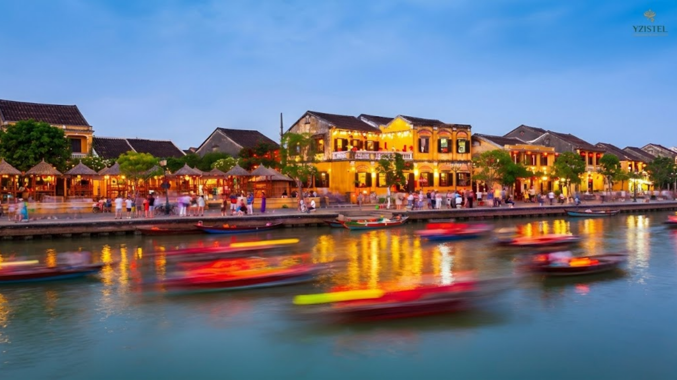 Khách sạn boutique Hội An, khách sạn trong phố cổ Hội An, khách sạn phong cách Đông Dương ở Hội An, khách sạn ở Hội An có quán cà phê, khách sạn ở Hội An gần Chùa Cầu, khách sạn trung tâm Hội An, khách sạn ở Hội An có ban công, khách sạn phong cách ở Hội An, trải nghiệm lưu trú độc đáo ở Hội An, chỗ ở boutique tốt nhất tại Hội An