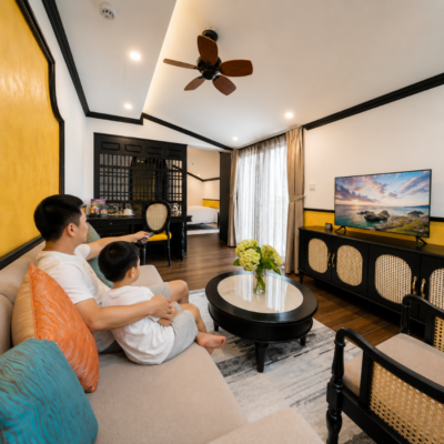 khách sạn boutique Hội An, khách sạn trong phố cổ Hội An, khách sạn phong cách Đông Dương ở Hội An, khách sạn ở Hội An có quán cà phê, khách sạn ở Hội An gần Chùa Cầu, khách sạn trung tâm Hội An, khách sạn ở Hội An có ban công, khách sạn phong cách ở Hội An, trải nghiệm lưu trú độc đáo ở Hội An, chỗ ở boutique tốt nhất tại Hội An